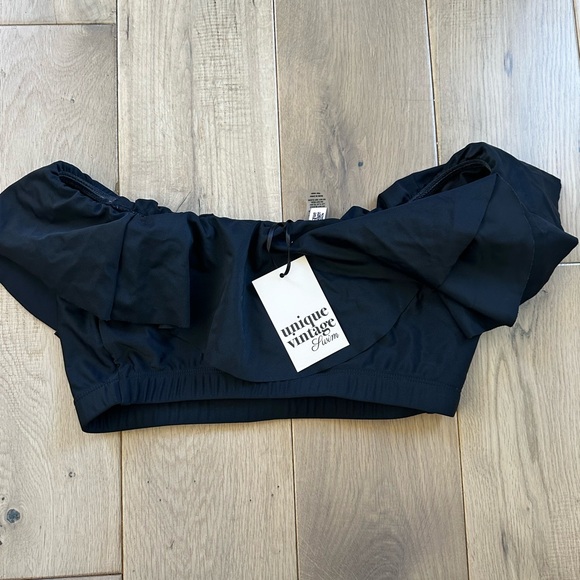 *NWT* Unique Vintage Black Ruffled Ramona Swim Top - Picture 4 of 7
